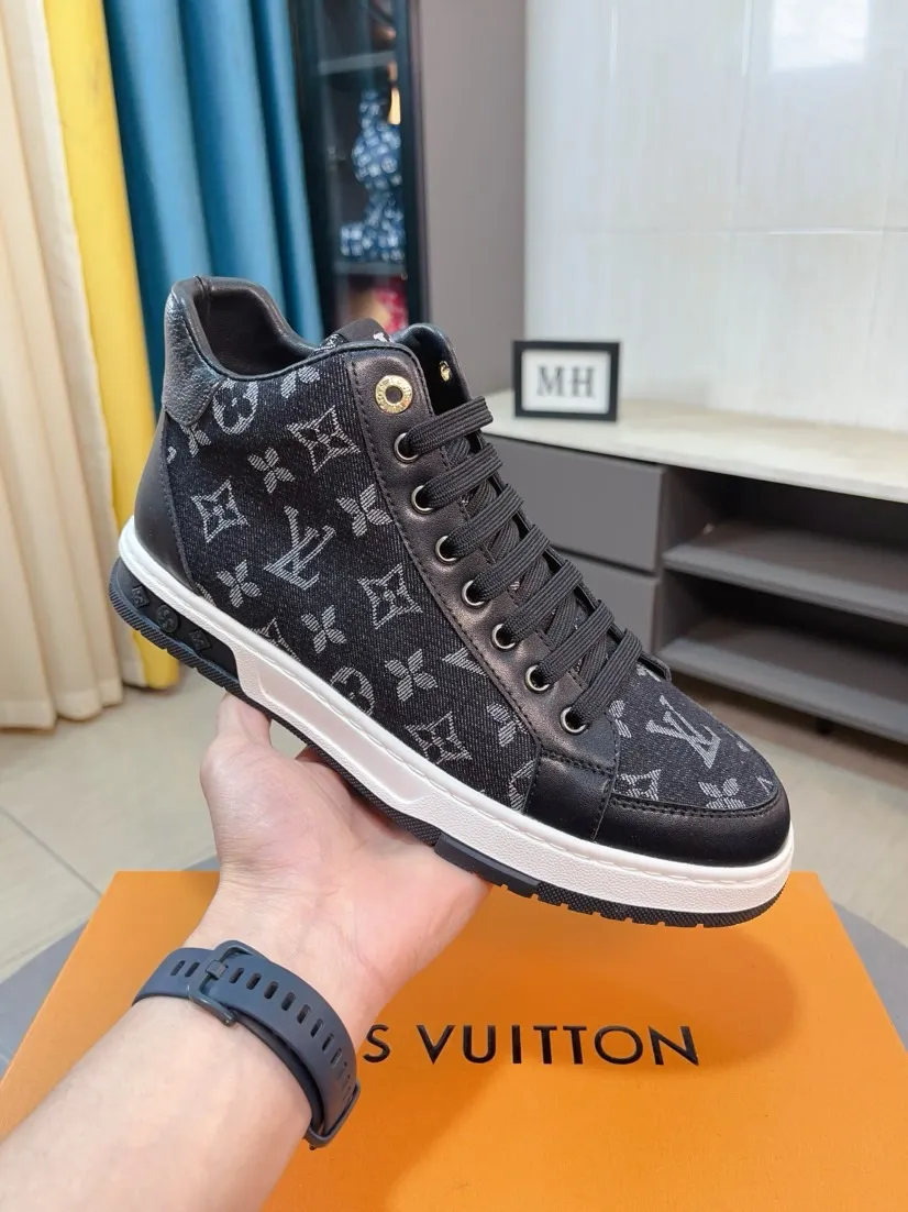 Men's shoes💰420🌹🌹[LV] The latest masterpiece of high-top men's shoes: the upper is made of first-layer cowhide imported from Italy with special materials➕full genuine leather lining🔥, making walking more convenient and comfortable! Exclusive new style, stunning work [color]! Create a fashionable personality to set off your uniqueness! A must-have for trendy men! Classic🔥Number: 38-44